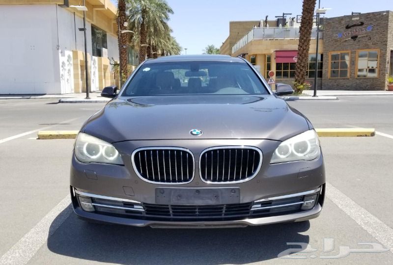 للبيع BMW 730Li 2013 مخزنة