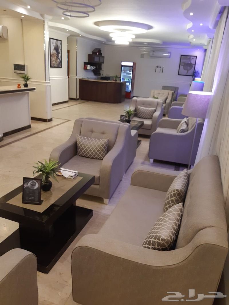 غرف عزاب للمشاركة بالرياض