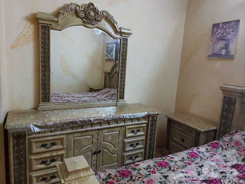 غرفة نوم مكونة من 6 قطع و مرتبة بسعر مناسب غرفة نوم مكونة من 6 قطع و مرتبة بسعر مناسب