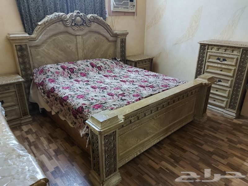 غرفة نوم مكونة من 6 قطع و مرتبة بسعر مناسب غرفة نوم مكونة من 6 قطع و مرتبة بسعر مناسب