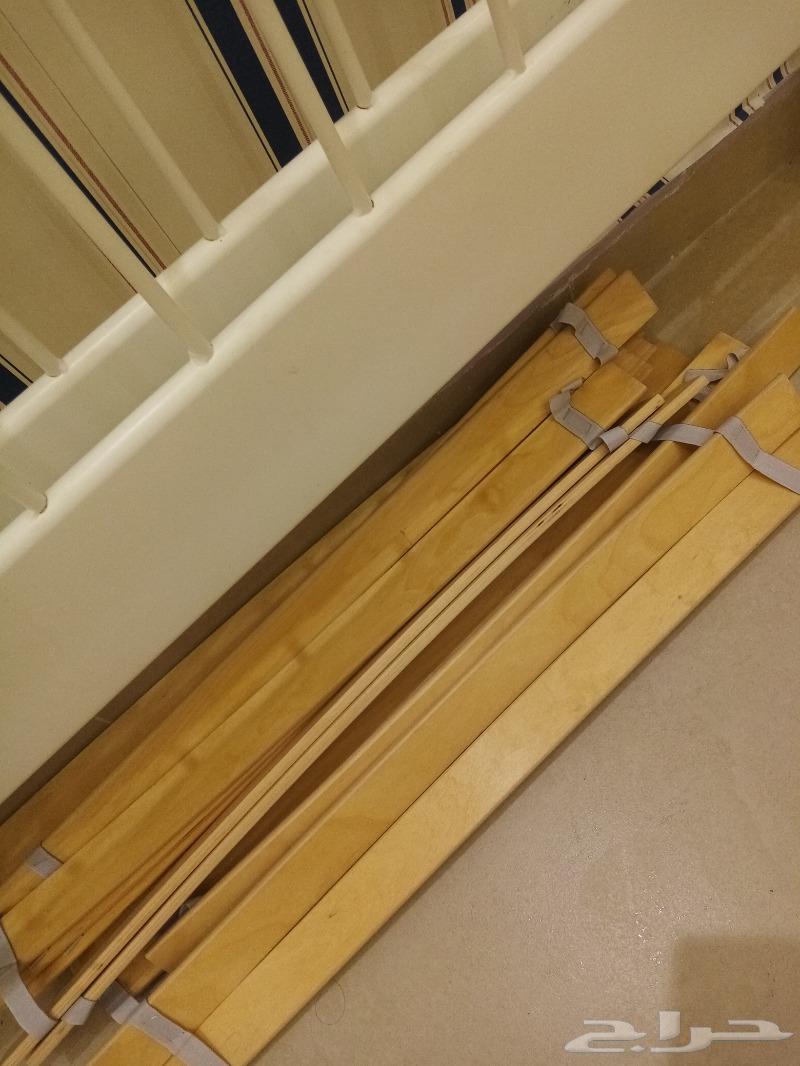 سرير ايكيا نفرين نظيف جدا ب 300 جده تم البيع