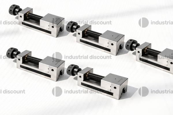 Attrezzatura officina in vendita