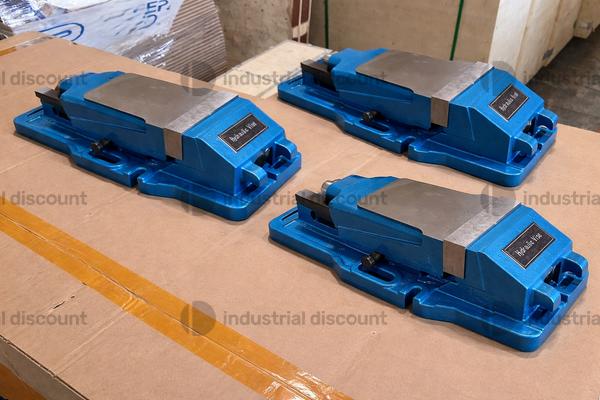 Attrezzatura officina in vendita