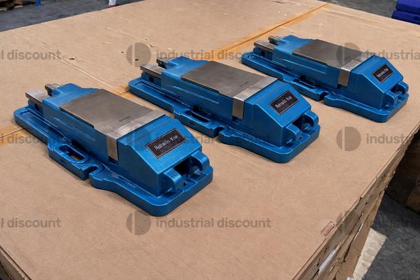 Attrezzatura officina in vendita