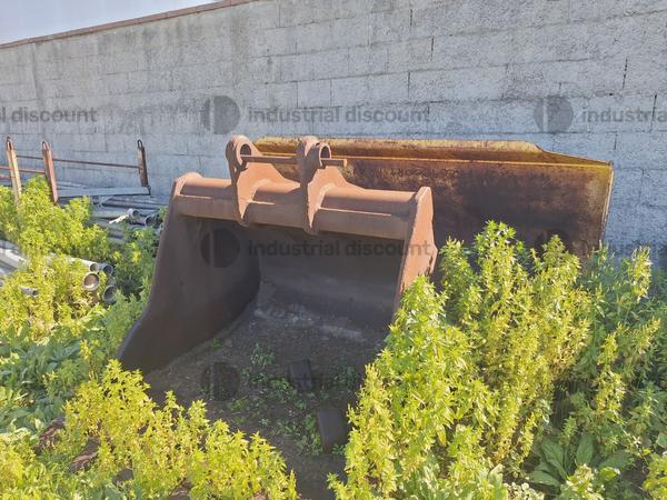 Varie edilizia in vendita