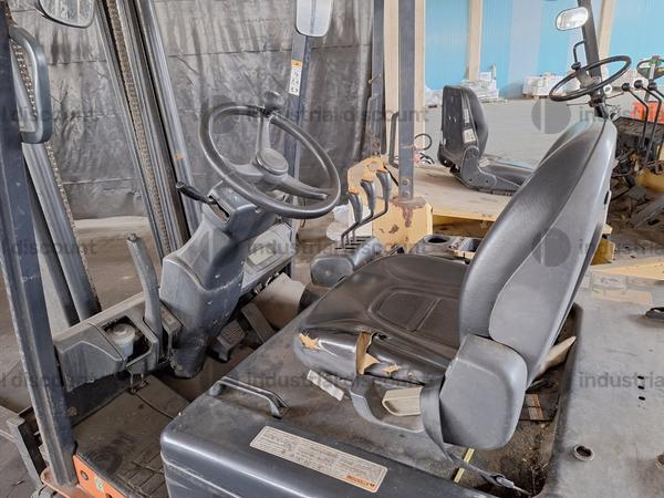 24#10019 Carrello elevatore Doosan in vendita - foto 6