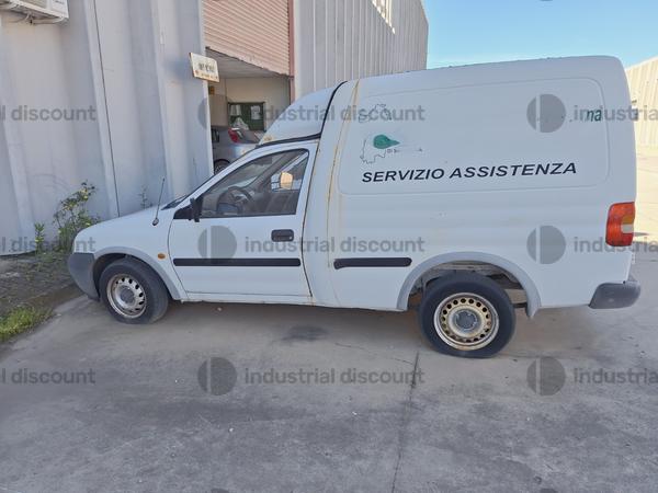 29#10019 Autovettura Opel Combo in vendita - foto 1