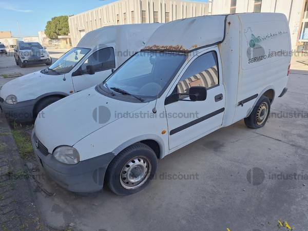 29#10019 Autovettura Opel Combo in vendita - foto 2