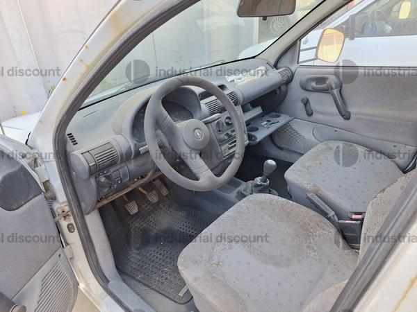 29#10019 Autovettura Opel Combo in vendita - foto 11