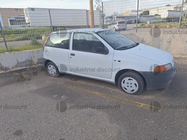 31#10019 Autovetture Opel Combo e Fiat Punto in vendita - foto 4