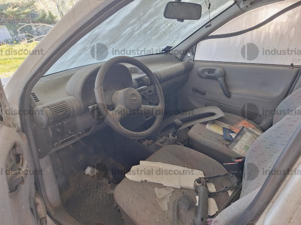 31#10019 Autovetture Opel Combo e Fiat Punto in vendita - foto 11