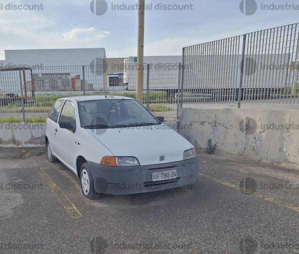 31#10019 Autovetture Opel Combo e Fiat Punto in vendita - foto 12