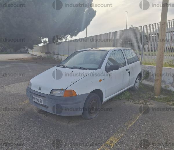 31#10019 Autovetture Opel Combo e Fiat Punto in vendita - foto 13