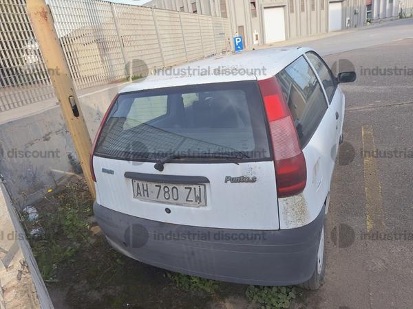 31#10019 Autovetture Opel Combo e Fiat Punto in vendita - foto 15