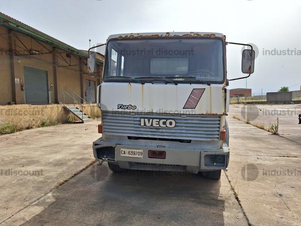 32#10019 Autobotte Iveco in vendita - foto 1