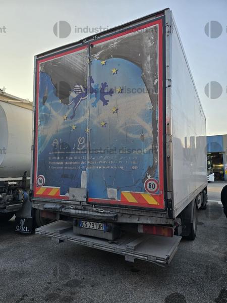 2#10030 Trattori stradali Scania, Autocarro isotermico Scania e semirimorchi in vendita - foto 2