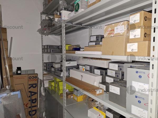 18#10037 Stock di espositori, arredi e merce per l'idraulica in vendita - foto 18