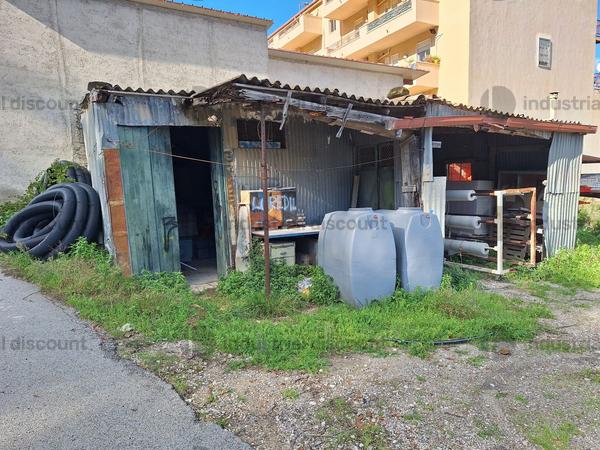 21#10037 Giacenze di merce per l'edilizia e l'idraulica in vendita - foto 1