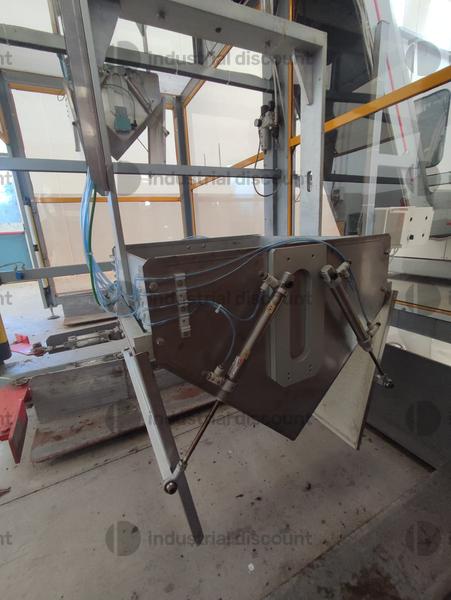 1#10039 Pressa iniezione Sacmi, stampo sacmi e robot di scarico Sytrama in vendita - foto 59