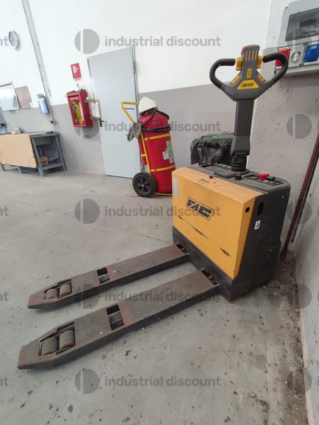 2#10039 Transpallet, Gruppo elettrogeno Elcos e  compressore Kaeser in vendita - foto 1