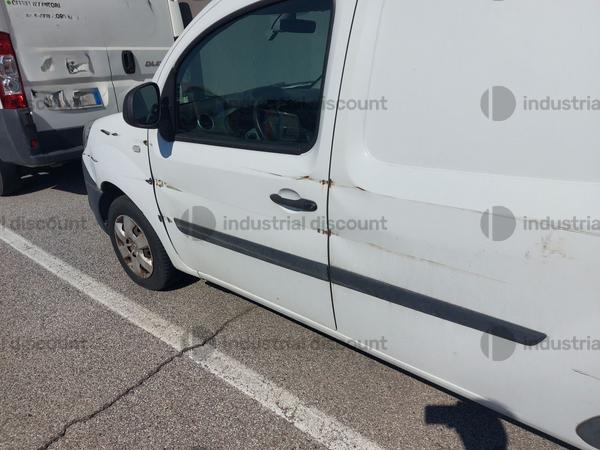 2#10043 Autocarri Ford, Peugeot, Fiat e Renault in vendita - foto 32
