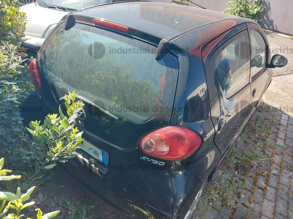 3#10043 Toyota Aygo e mobilio da ufficio in vendita - foto 3