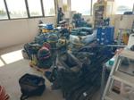 Immagine 75 - Lotto in blocco composto da magazzino di pannelli fotovoltaici inverter batterie di accumulocaldaie arredi attrezzature per il magazzino e veicoli - Lotto 4 (Asta 10043)