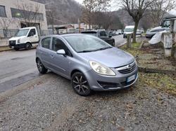Autovettura Opel