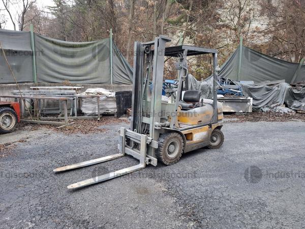 Carrelli elevatori in vendita