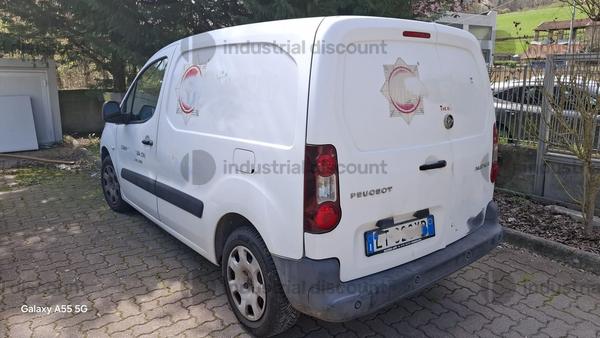 74#10047 Autocarro Peugeot Partner in vendita - foto 2