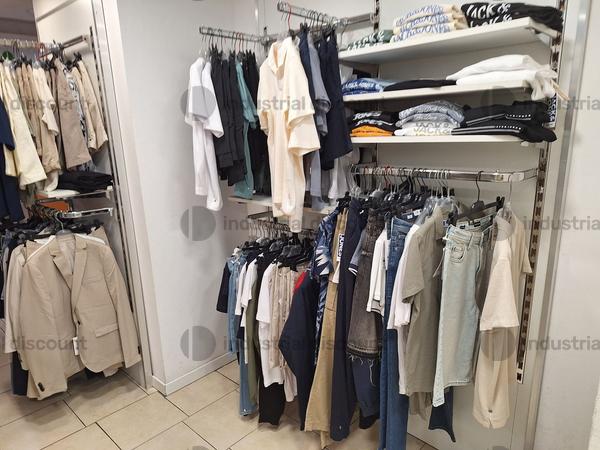 1#10058 Cessione ramo d'azienda punto vendita di articoli di abbigliamento in vendita - foto 12