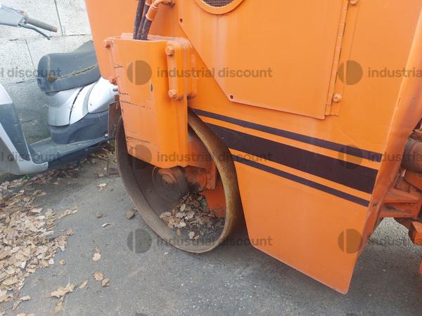 2#10061 Rullo compattatore vibrante e attrezzatura varia in vendita - foto 8