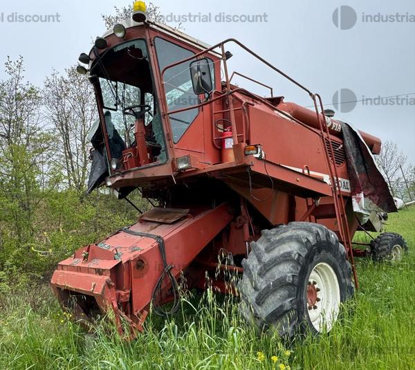 1#10063 Mietitrebbia Laverda 3550 AL in vendita - foto 2
