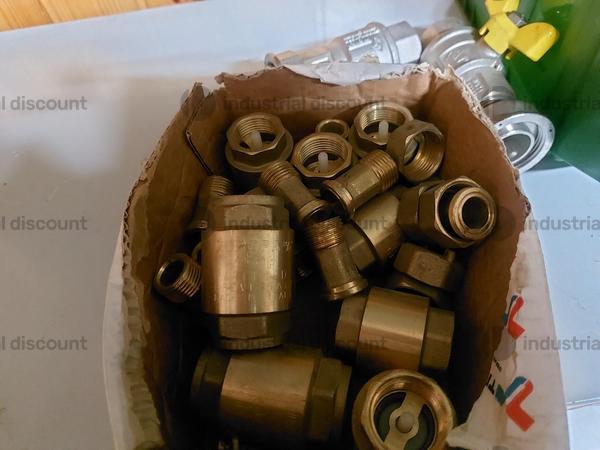 1#10082 Rimanenze di magazzino tubi e pezzi speciali per idraulica e gas in vendita - foto 15