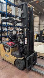 Carrello elevatore Caterpillar LIFT TRUCK ETB21 - Lotto 2 (Asta 10086)