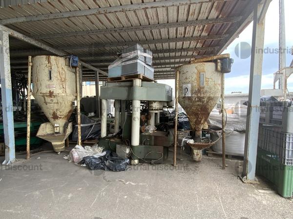 1#10089 Macchinari e prodotti finiti per settore calzaturiero in vendita - foto 1