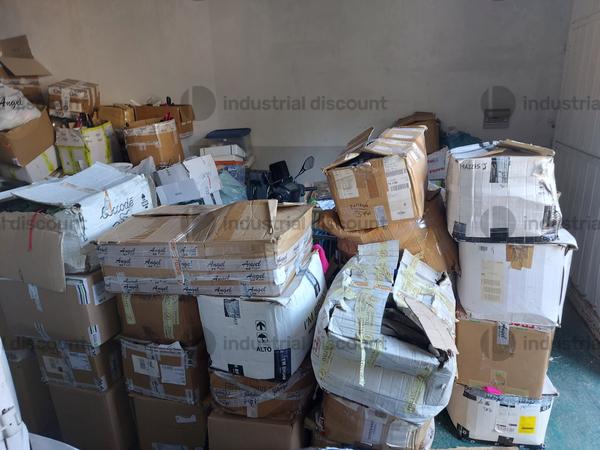 Abbigliamento in vendita