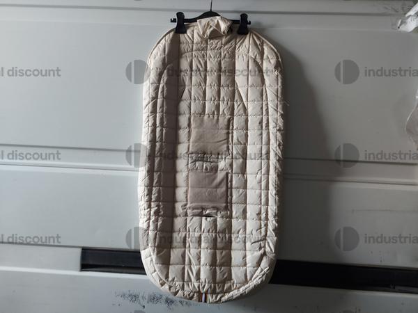 2#10090 Rimanenze di magazzino di abbigliamento in vendita - foto 31