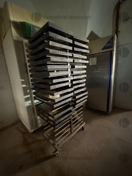 2#10098 Stock di attrezzature e arredi per panificio in vendita - foto 15