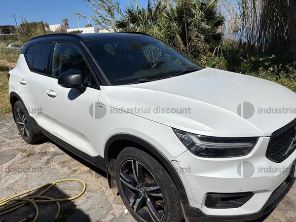 8#10098 Autovettura VOLVO XC40 in vendita - foto 1