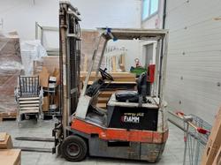 Forklift - Lot 5 (Auction 10103)