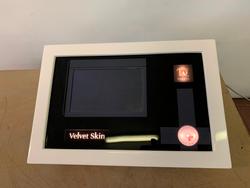 Apparecchio radiofrequenza e elettroporazione Velvet SkinPlus - Lotto 6 (Asta 10105)