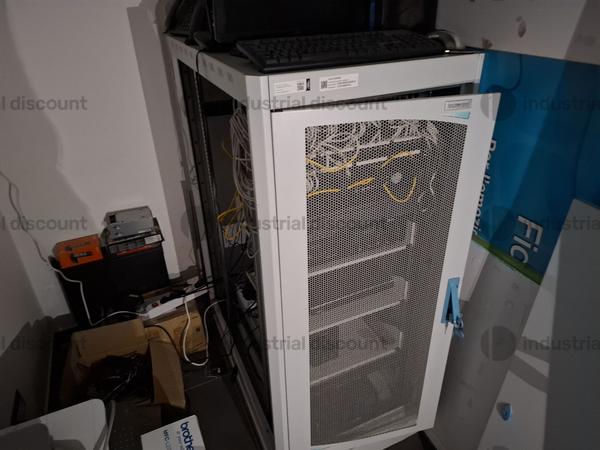 1#10115 Macchinari ed arredamento per studio odontoiatrico in vendita - foto 27