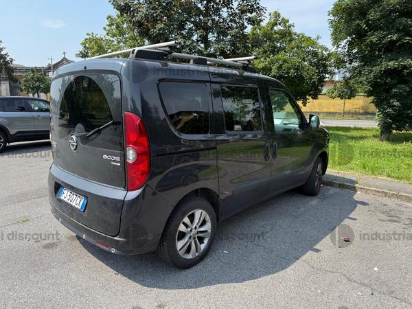 1#10126 Autovettura Opel Combo in vendita - foto 2