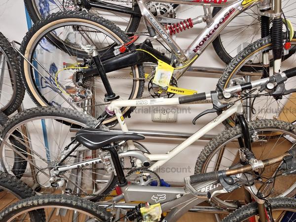 17#10154 Tre mountain bike vintage in vendita - foto 3