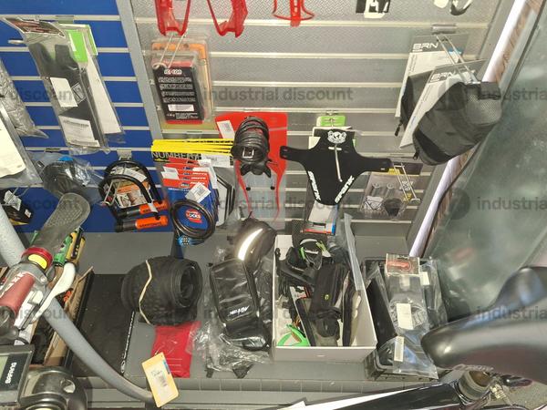 20#10154 Abbigliamento e accessori da ciclismo in vendita - foto 5