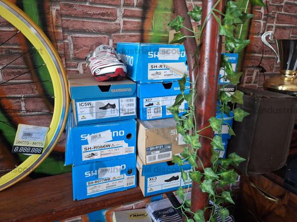 20#10154 Abbigliamento e accessori da ciclismo in vendita - foto 8