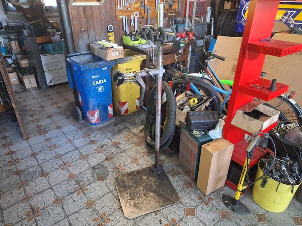 9#10154 Attrezzatura da officina bici in vendita - foto 5
