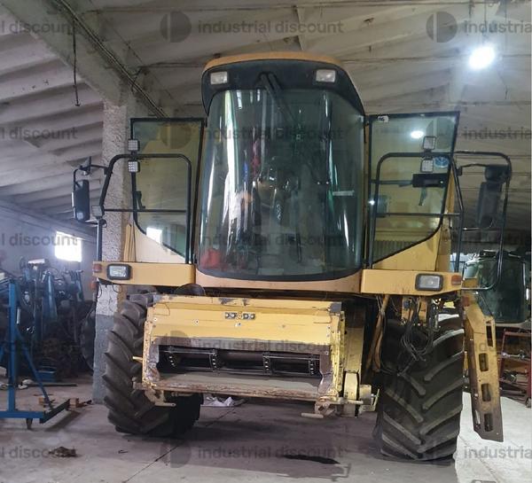 1#10155 Mietitrebbia New Holland TX66 e Barra da mais Capello Quasar in vendita - foto 1