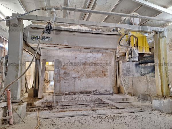 Varie edilizia in vendita